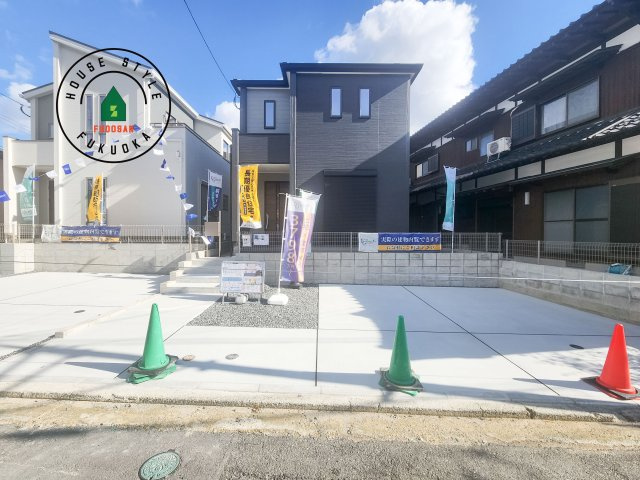 那珂川市後野1丁目第2-2棟（2号棟）の前面道路含む現地写真|見学の時間などお気軽にお問い合わせ下さい。