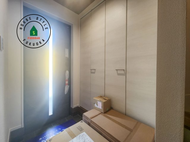 那珂川市後野1丁目第2-2棟（2号棟）の内観：施工例|二重ロックでしっかり防犯対策ができます。