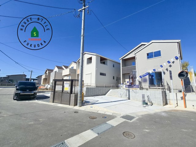 糟屋郡須恵町須恵第8-5棟（5号棟）の前面道路含む現地写真|見学の時間などお気軽にお問い合わせ下さい。