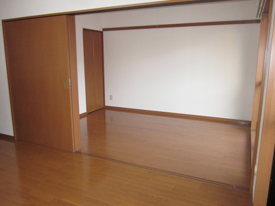 【居間・リビング】 | エスカイア若草