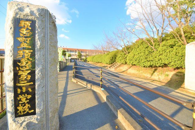 糟屋郡須恵町須恵第8-5棟（5号棟）の周辺|須恵第二小学校