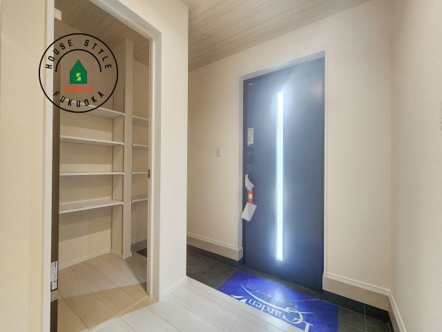 糟屋郡新宮町夜臼2丁目第1-4棟（1号棟）の防犯設備|二重ロックでしっかり防犯対策ができます。