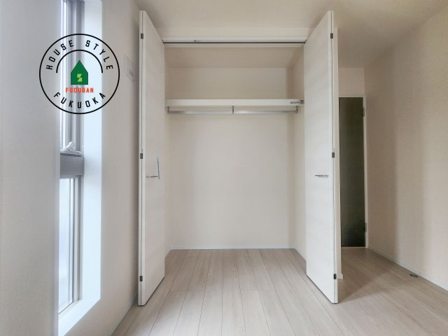 糟屋郡新宮町夜臼2丁目第1-4棟（1号棟）の内観：施工例|収納には困りません。