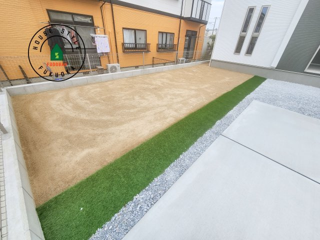 糟屋郡新宮町夜臼2丁目第1-4棟（2号棟）の庭|お庭で自由な時間を過ごせます。