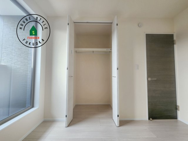 糟屋郡新宮町夜臼2丁目第1-4棟（2号棟）の内観：施工例|収納には困りません。