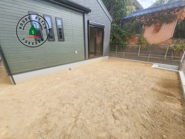 糟屋郡新宮町夜臼2丁目第1-4棟（4号棟）の庭|お庭で自由な時間を過ごせます。