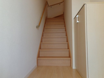 【その他】 | レーヴ | 階段（イメージ）