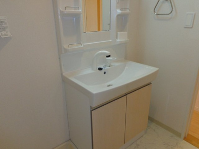 【洗面所】 | レーヴ | 洗髪洗面化粧台（イメージ）