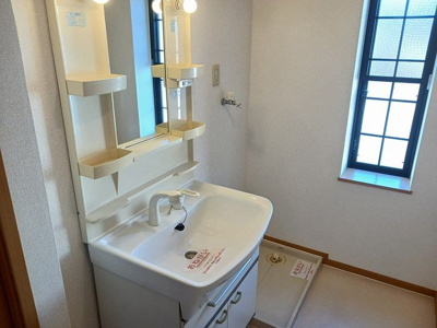 【洗面所】 | ユウ・フォーリアＢ