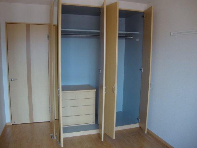 エスパートヴィルの収納|クローゼット