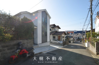 【前面道路含む現地写真】 | 綾瀬市寺尾釜田3丁目 新築戸建て 全1棟【仲介手数料無料】