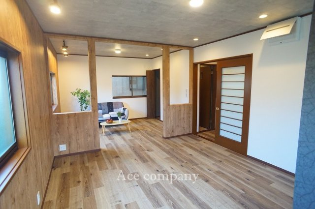 【居間・リビング】 | 東大阪市西岩田1丁目 | 【LDK：ゆったり17.5帖！】