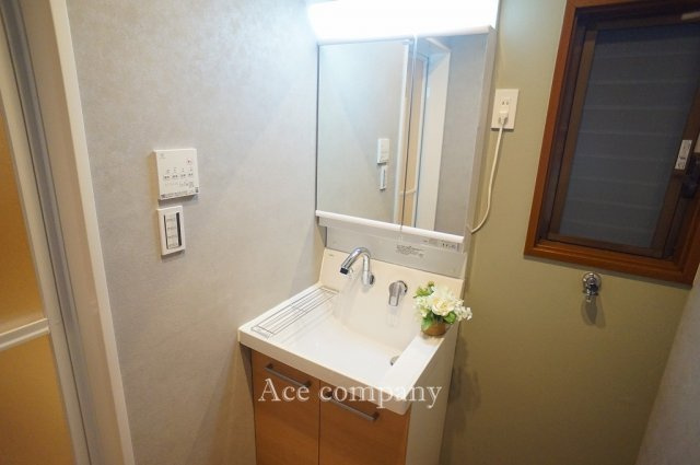 【独立洗面台】 | 東大阪市西岩田1丁目 | 洗面台新調です☆