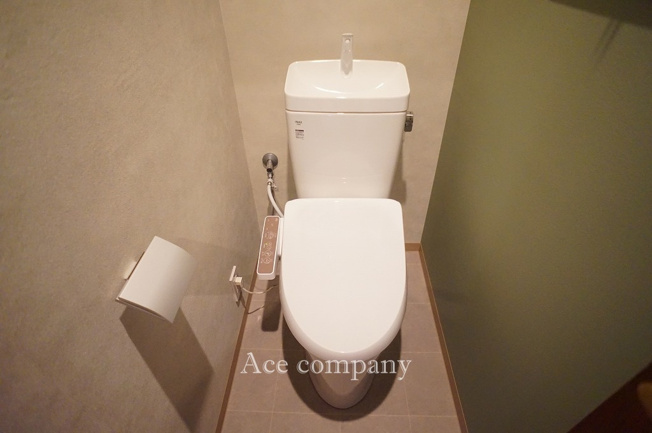 【トイレ】 | 東大阪市西岩田1丁目 | 2階はシャワートイレ新調です☆