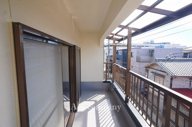 【バルコニー】 | 東大阪市西岩田1丁目 | 3階、西向きのべランダ☆塗装済みです☆