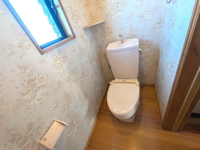 熊本市南区富合町杉島の中古一戸建のトイレ|2F