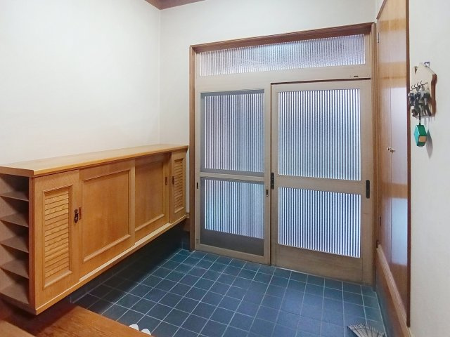熊本市南区富合町杉島の中古一戸建の玄関