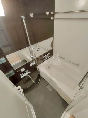 【浴室】 | エステムコート難波WEST-SIDEⅡベイフレックス | 落ち着いた空間のお風呂です