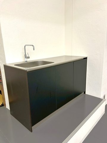 シモムラビルのキッチン|流し台