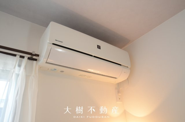 【洋室】 | 海老名市杉久保南１丁目　中古戸建て【仲介手数料無料】 | 2階　洋室4（5.25帖）
