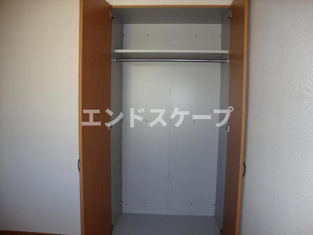スプリーム　ユーの収納|クローゼット（北側）
高崎、前橋のお部屋探しはエンドスケープまで！お客様の理想お聞かせ下さい♪