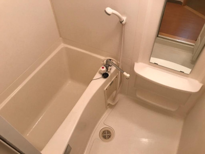 【浴室】 | パピエ | 清潔感のあるお風呂