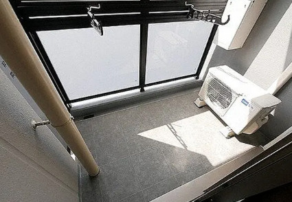 WORVE大阪本町のバルコニー