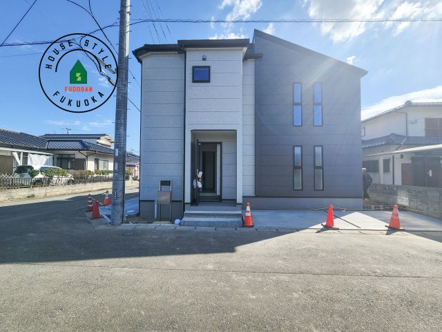 小郡市寺福童第2-2棟（1号棟）の前面道路含む現地写真|見学の時間などお気軽にお問い合わせ下さい。