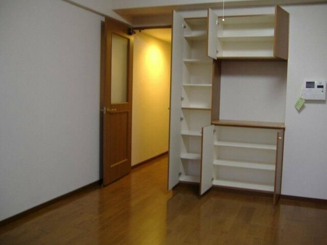 ＧＡＲＤＥＮ　ＳＱＵＡＲＥの収納