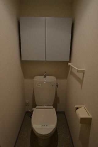 ＧＡＲＤＥＮ　ＳＱＵＡＲＥのトイレ