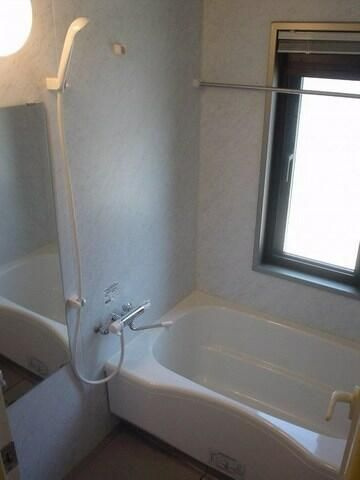 ＧＡＲＤＥＮ　ＳＱＵＡＲＥの浴室