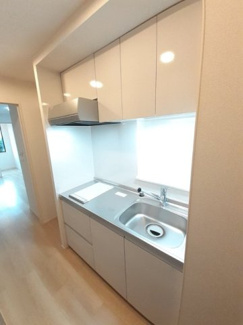 【キッチン】 | ラーゴム　Ａ | きれいなキッチンです