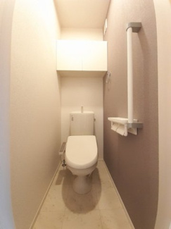 【トイレ】 | アーベントレーテⅠ | 落ち着いた色調のトイレです