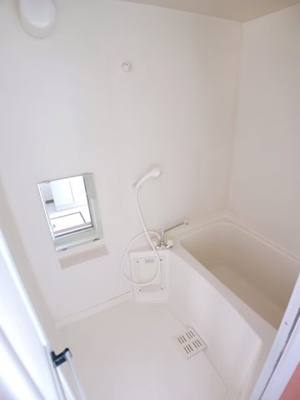 【浴室】 | グリーンティエラＢ | 日々の暮らしに欠かせないお風呂です