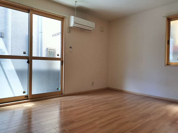 シャトルブランの居間・リビング