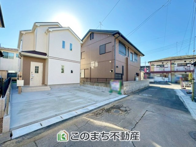 ハートフルタウン宇都宮市今泉新町267番　A号棟の前面道路含む現地写真|前面道路は広々としてます！運転が苦手な方でもお車の出し入れ簡単で安心です☆
