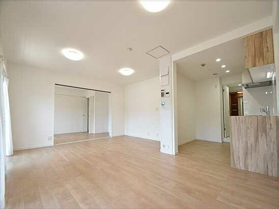 【居間・リビング】