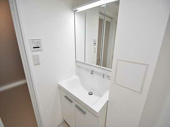 【独立洗面台】