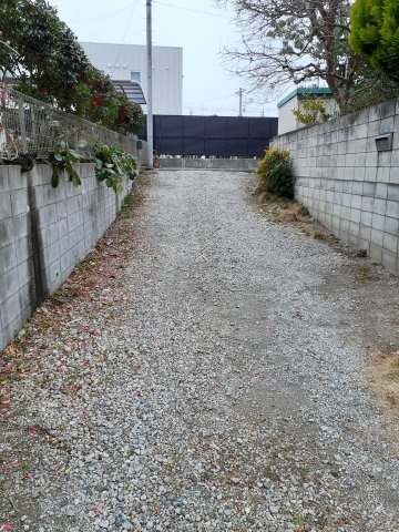 久喜市久喜中央4丁目の前面道路含む現地写真|南側前面道路の西側を撮影しております。