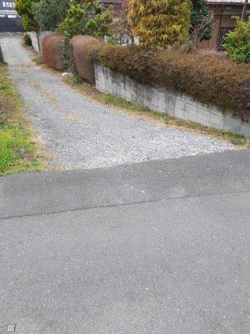 久喜市久喜中央4丁目の前面道路含む現地写真|東側進入路から南側前面道路への進入口を撮影しております。