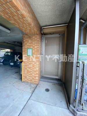 【その他】 | ダジュール | 落ち着いた玄関です