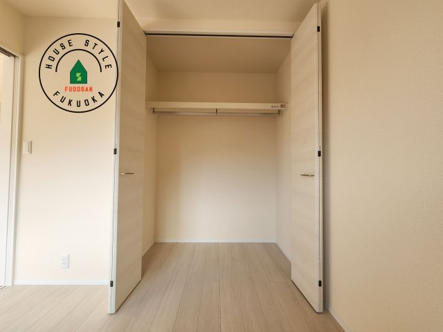 小郡市寺福童第1-3棟（3号棟）の内観：施工例|収納には困りません。