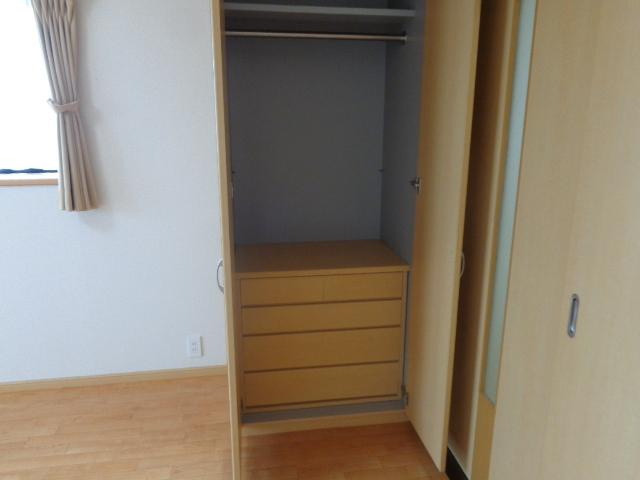 グリーンフィールドの収納|洋室