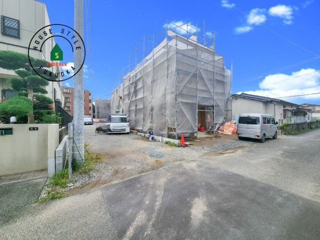 小郡市寺福童第1-3棟（1号棟）の前面道路含む現地写真|見学の時間などお気軽にお問い合わせ下さい。