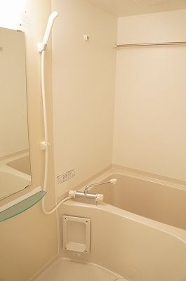 リブリ・MIMUⅡの浴室|きれいなお風呂です