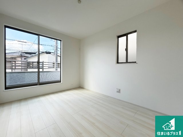 明石市魚住町西岡　新築一戸建ての洋室|シンプルな洋室は、自分好みのインテリアが楽しめます♪ご家族とインテリアや家具を選びに行くのは新築購入時の醍醐味の一つです。ぜひお楽しみください♪