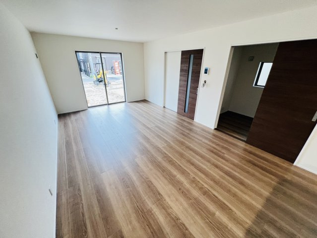 高浜市田戸町2丁目6-64『仲介手数料無料』新築戸建ての居間・リビング