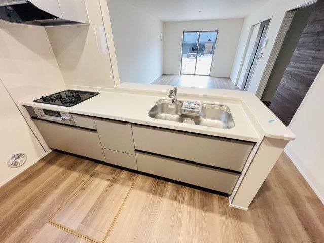 高浜市田戸町2丁目6-64『仲介手数料無料』新築戸建てのキッチン