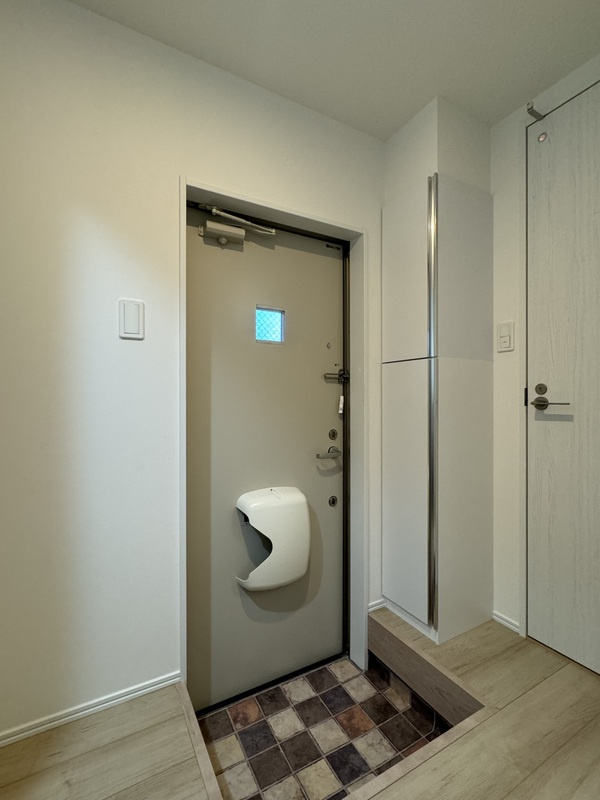 落ち着いた玄関です