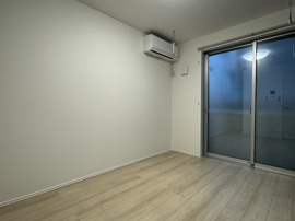 ゆったり過ごせる居間です